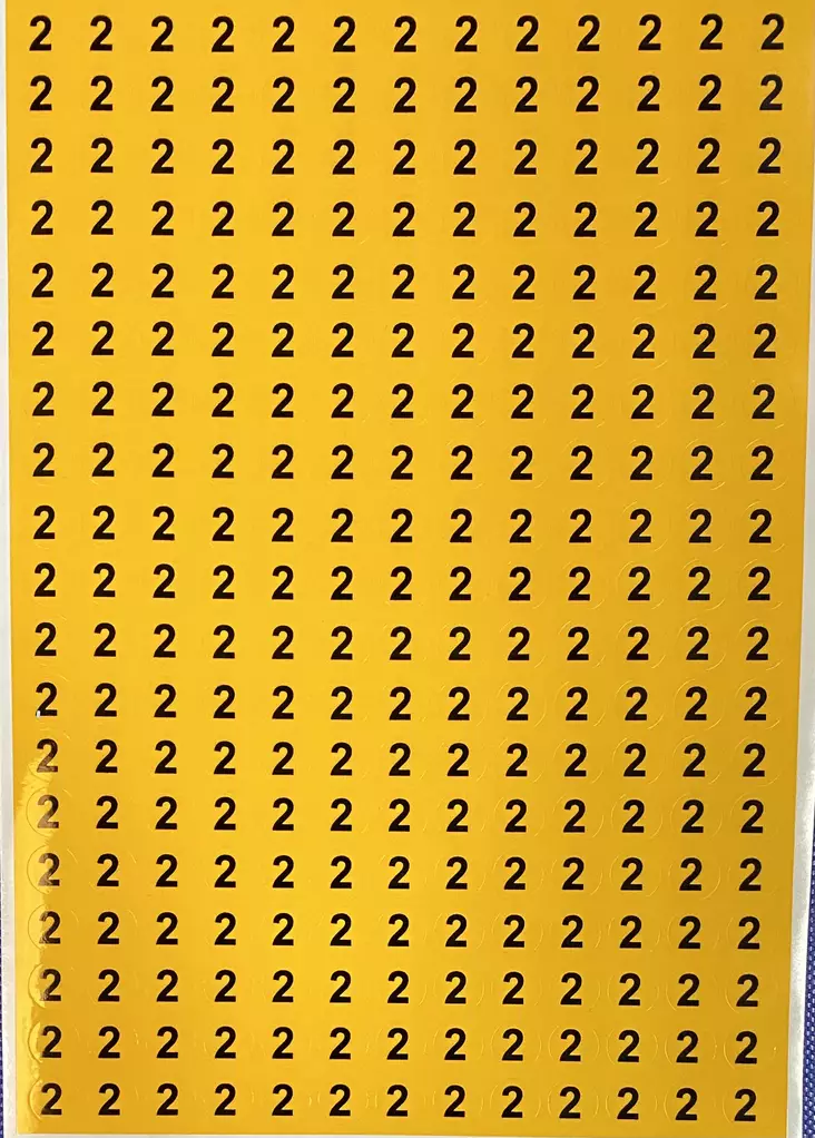 Tarra numero 2 Kelta musta 247kpl/arkki - A4 4-väri Muotoonleikatut tarrat  - TAR2-pyOreA - 1