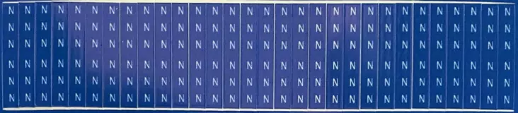 Johdinmerkkaus tarraliuska Valkoinen N sinisellä pohjalla, tarrat tulevat liuskana jossa N-tarroja on 30kpl, yhden tarran koko 6x38mm - A4 4-väri Muotoonleikatut tarrat  - TarLiuskaNsin - 1